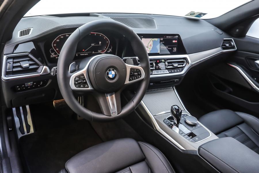 Торпедо BMW 320d M Sport (G20) 2019 года  (WW) (фото 7 из 40)